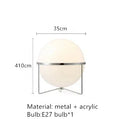 Stehlampe mit Kugel